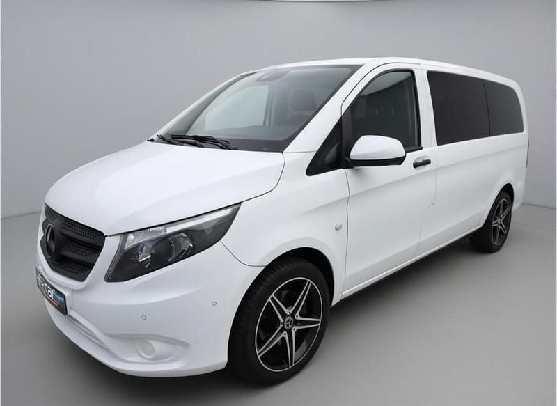 Branco Usado 2020 Mercedes Vito Van | € 30.490 - Imagem 1/4