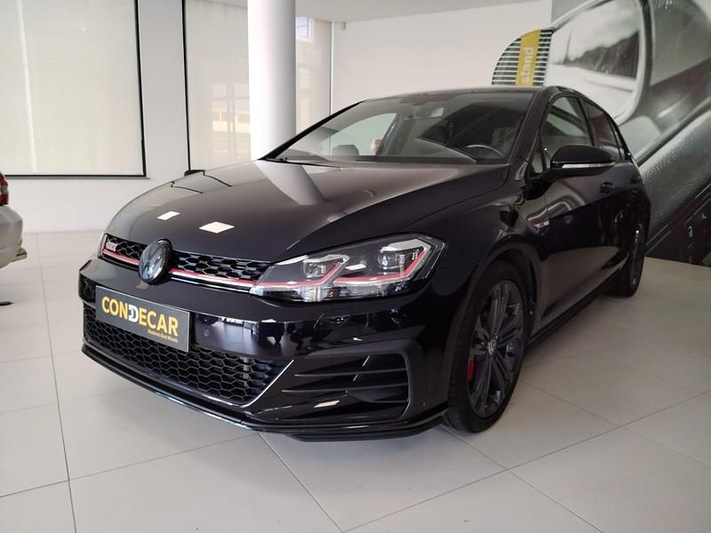 Preto Usado 2019 VW Golf VII GTI Citadino | € 31.500 - Imagem 1/4