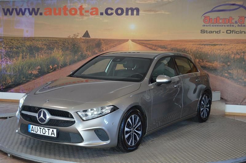 Outro Usado 2019 Mercedes A180 Style | € 23.500 (Preço justo) - Imagem 1/4