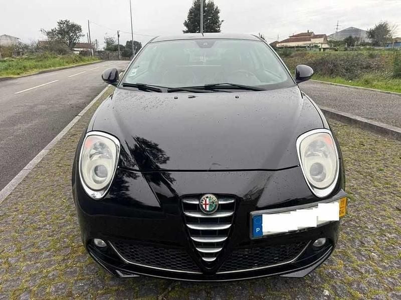 Preto Usado 2011 Alfa Romeo MiTo Citadino | € 3.100 (Super Preço) - Imagem 1/4