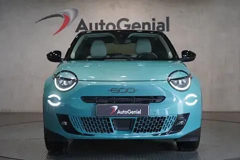 Novo Fiat 600E La Prima 114 kW (156 HP) 2025 Verde claro SUV