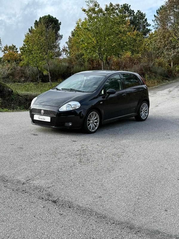 Preto Usado 2008 Fiat Punto Citadino | € 4.690 (Preço justo) - Imagem 1/4