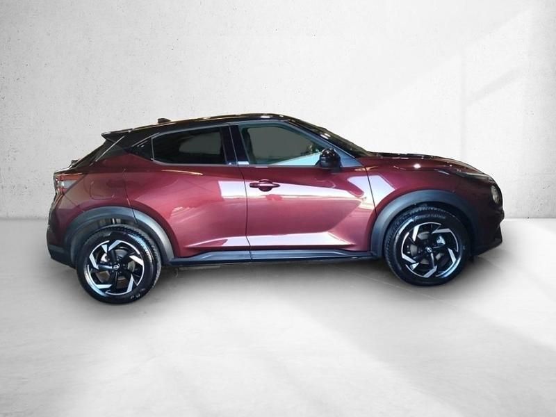 Usado Nissan Juke N-Connecta 114 HP (83 kW) 2024 Vermelho SUV