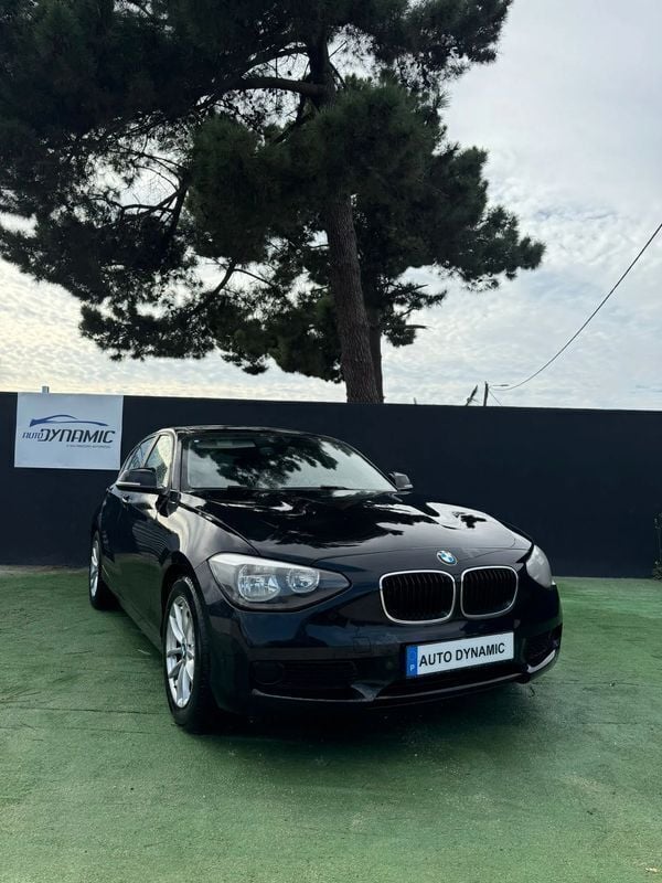 Preto Usado 2013 BMW 116 Efficient Dynamics Citadino | € 13.300 (Preço justo) - Imagem 1/4