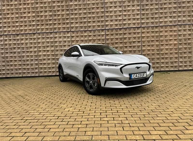 Branco Usado 2021 Ford Mustang Mach-E Standard Range SUV | € 28.990 (Preço justo) - Imagem 1/4