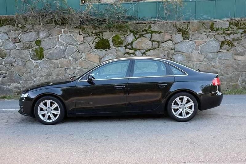 Preto Usado 2010 Audi A4 Sedan | € 11.400 (Preço justo) - Imagem 1/4
