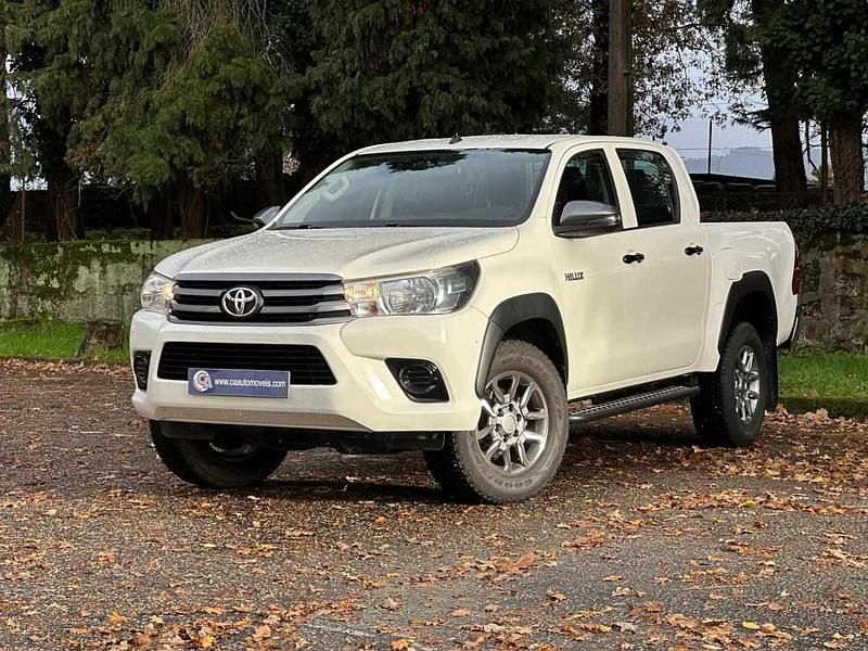 Branco Usado 2019 Toyota HiLux Pickup | € 31.990 (Preço justo) - Imagem 1/4
