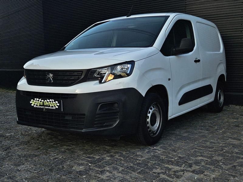 Branco Usado 2019 Peugeot Partner Van | € 10.950 (Preço justo) - Imagem 1/4