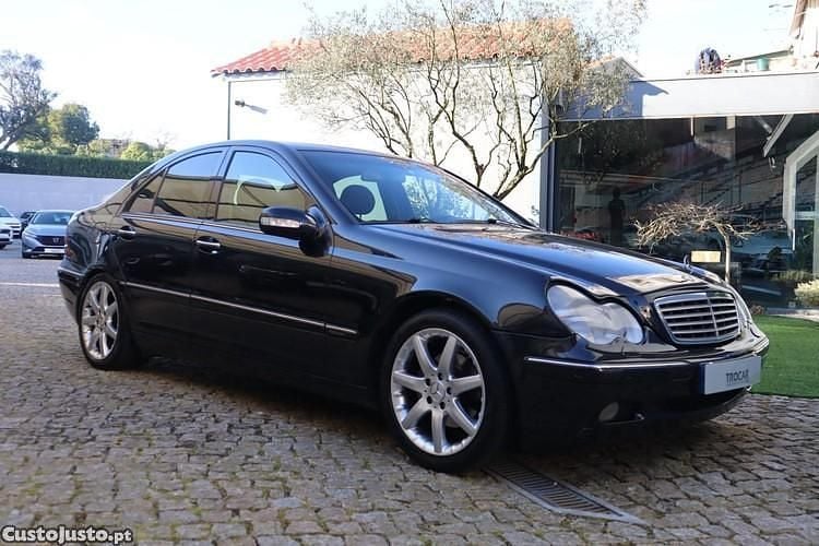 Preto Usado 2000 Mercedes C220 Avantgarde Sedan | € 5.950 (Preço elevado) - Imagem 1/1