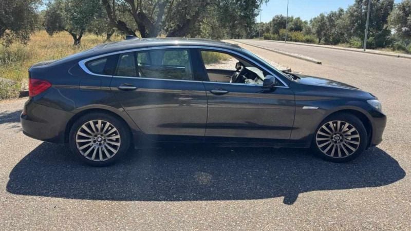 Cinzento Usado 2011 BMW 530 Gran Turismo Carrinha | € 14.000 - Imagem 1/4