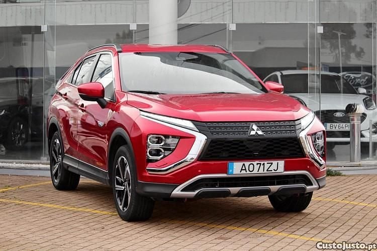 Vermelho Usado 2022 Mitsubishi Eclipse SUV | € 23.750 - Imagem 1/1