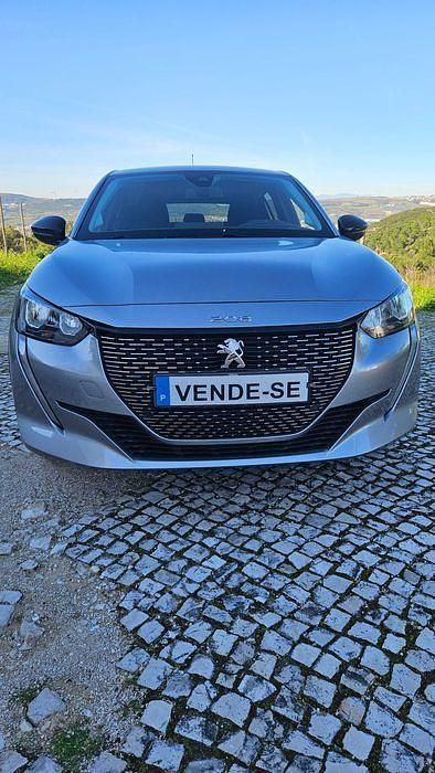 Usado Peugeot e-208 100 kW (136 HP) 2023 Citadino
