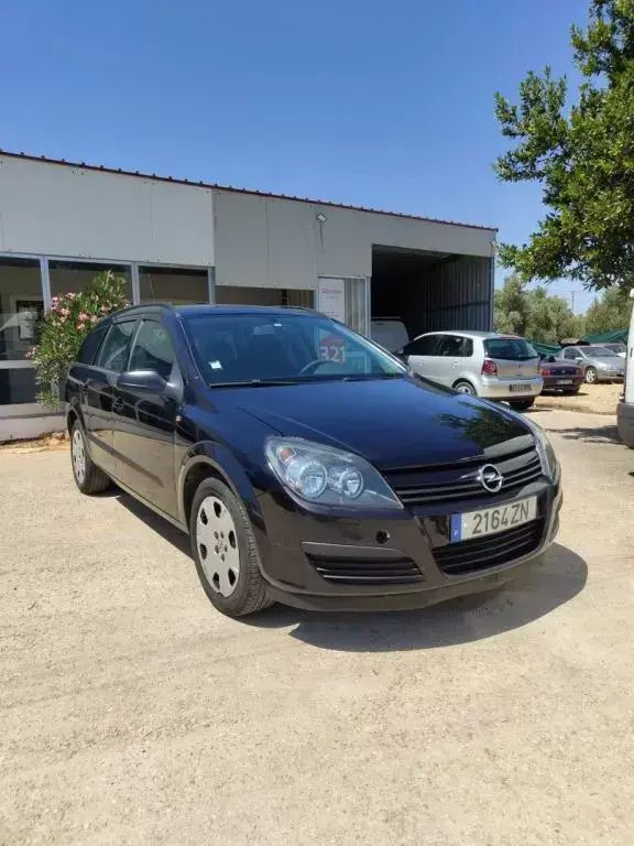 Preto Usado 2005 Opel Astra Elegance Carrinha | € 6.980 - Imagem 1/4