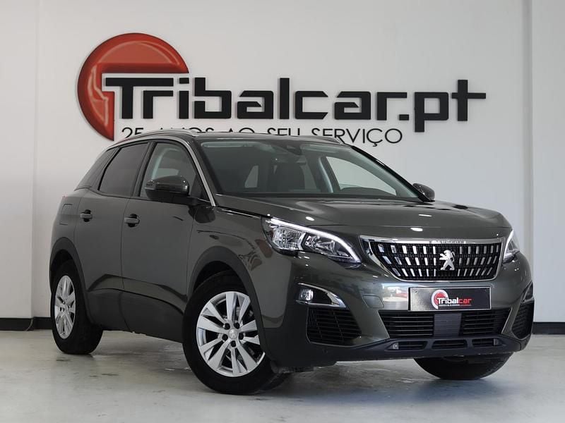 Cinza Usado 2020 Peugeot 3008 Style SUV | € 19.900 (Preço justo) - Imagem 1/4