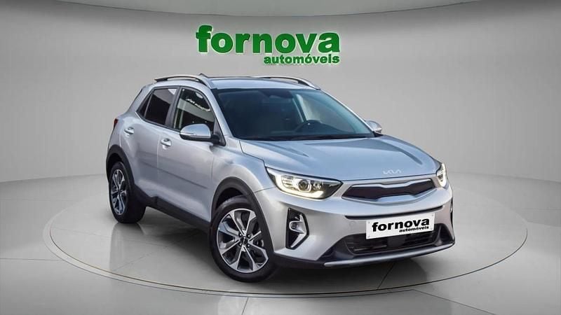Cinza Usado 2025 Kia Stonic SUV | € 22.500 (Preço elevado) - Imagem 1/4