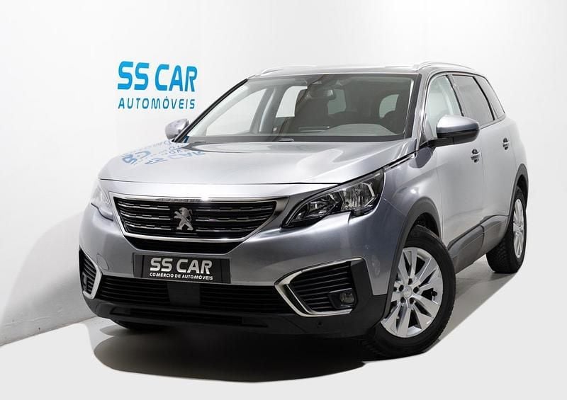 Usado Peugeot 5008 Allure 130 HP (95 kW) 2018 Cinza SUV