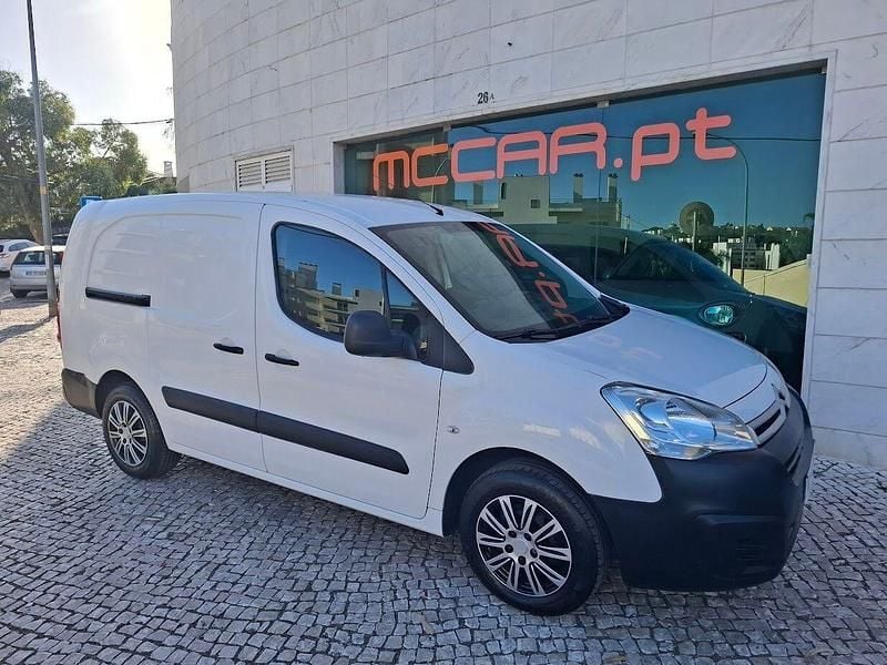 Branco Usado 2018 Citroën Berlingo Monovolume | € 10.900 (Bom preço) - Imagem 1/4