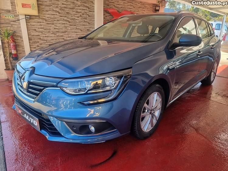 Azul Usado 2017 Renault Mégane IV LIMITED Citadino | € 13.500 (Preço justo) - Imagem 1/1