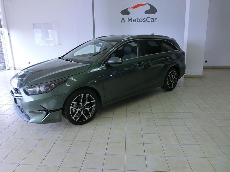 Verde Novo 2025 Kia Ceed Sportswagon Carrinha | € 23.950 (Preço elevado) - Imagem 1/4