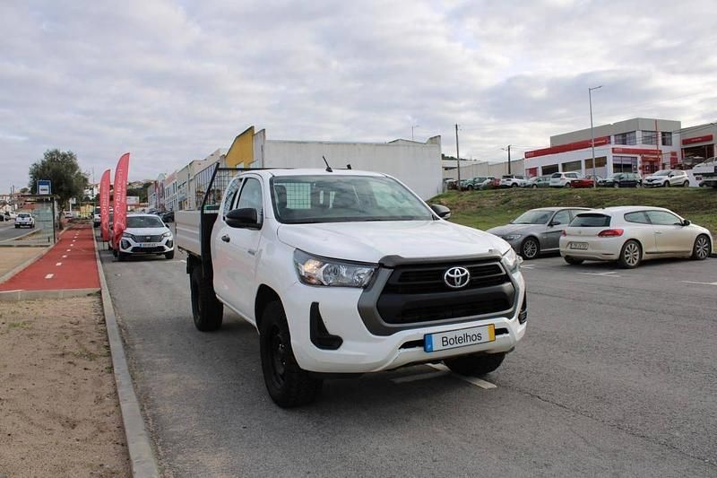 Usado Toyota HiLux 150 HP (110 kW) 2021 Branco Pickup