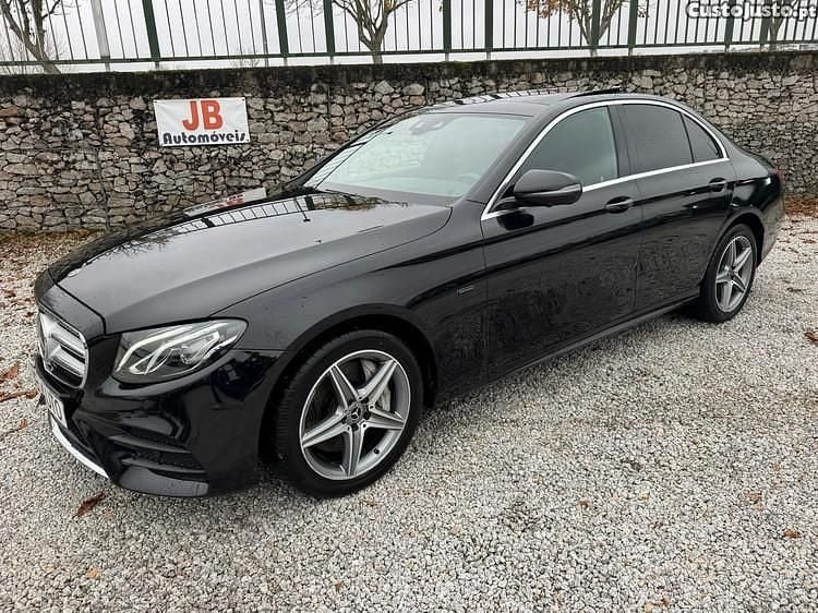 Preto Usado 2019 Mercedes E300 AMG line Sedan | € 31.500 (Bom preço) - Imagem 1/1