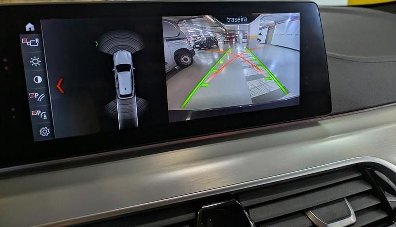 Usado BMW 520 Luxury Line 190 HP (139 kW) 2018 Azul