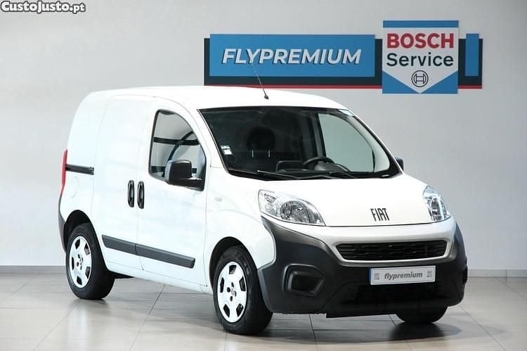 Branco Usado 2022 Fiat Fiorino Van | € 11.490 (Preço justo) - Imagem 1/1
