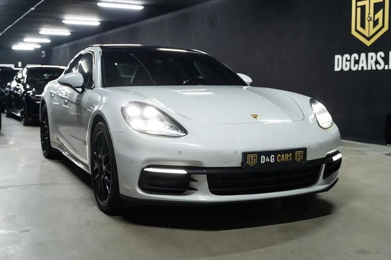 Usado Porsche Panamera 422 HP (310 kW) 2017 Branco