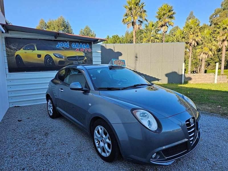 Usado Alfa Romeo MiTo 85 HP (62 kW) 2011 Cinzento Citadino