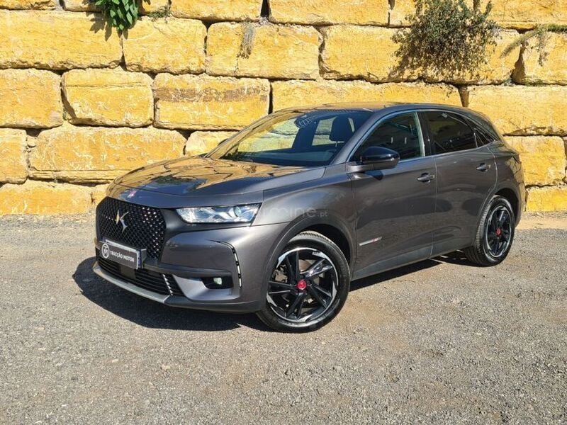 Cinza Usado 2019 DS Automobiles DS7 Crossback Be Chic SUV | € 24.750 (Preço justo) - Imagem 1/1
