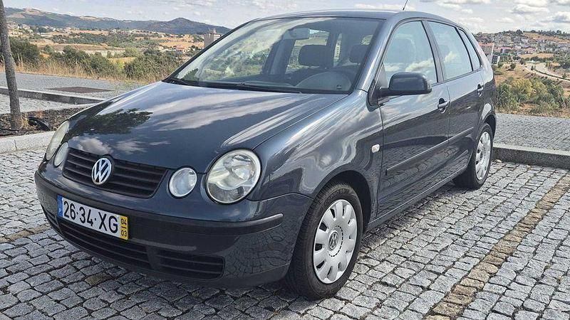 Usado 2004 VW Polo Sedan | € 3.900 (Preço justo) - Imagem 1/4