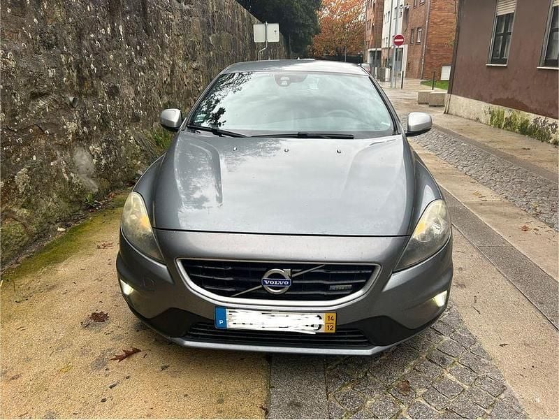 Usado 2014 Volvo V40 R-Design Sedan | € 6.580 (Super Preço) - Imagem 1/4