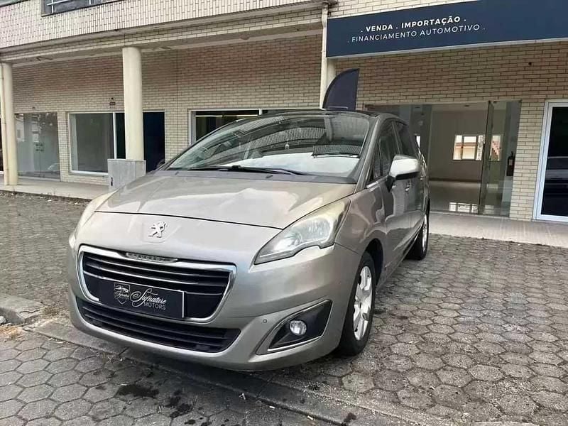 Usado Peugeot 5008 Style 120 HP (88 kW) 2015 Dourado Monovolume