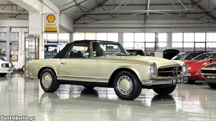 Verde Usado 1980 Mercedes SL280 Cabrios | € 147.500 - Imagem 1/1