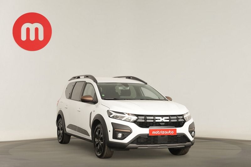 Branco Usado 2024 Dacia Jogger Extreme | € 22.499 (Preço justo) - Imagem 1/4
