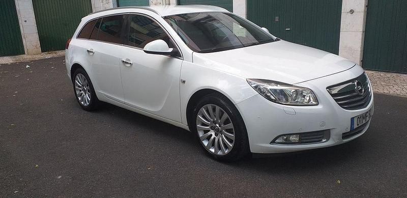 Usado 2011 Opel Insignia Carrinha | € 6.380 (Bom preço) - Imagem 1/4