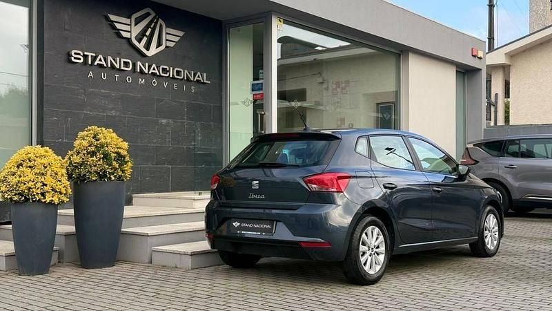 Usado Seat Ibiza Style 115 HP (84 kW) 2024 Cinza Citadino