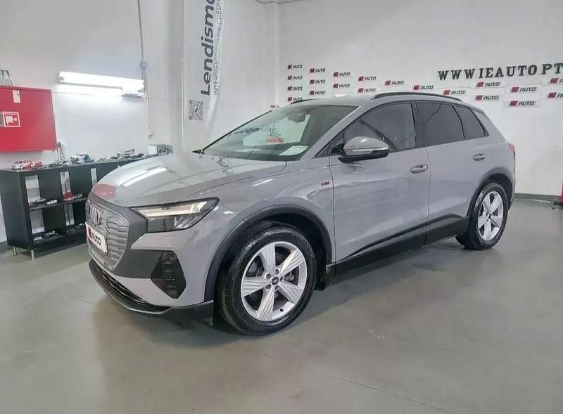 Usado Audi Q4 e-tron 125 kW (170 HP) 2021 Cinzento SUV