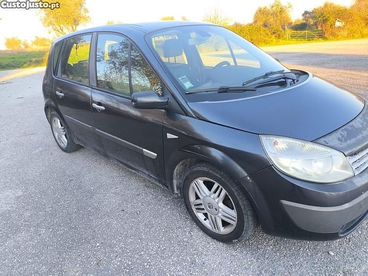 Preto Usado 2005 Renault Scénic Monovolume | € 2.499 (Preço justo) - Imagem 1/1