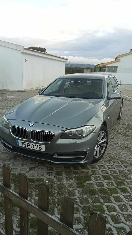 Cinzento Usado 2014 BMW 520 Carrinha | € 12.980 (Super Preço) - Imagem 1/4