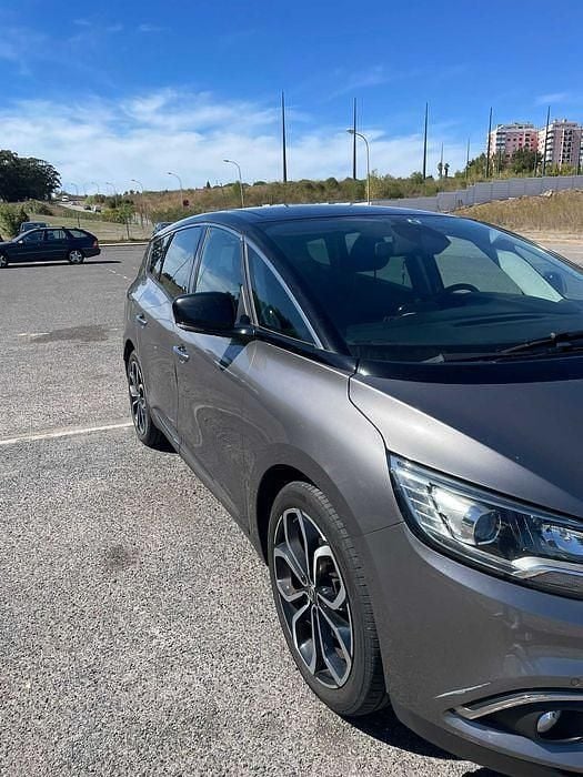 Usado Renault Grand Scénic IV 120 HP (88 kW) 2019 Cinzento Monovolume