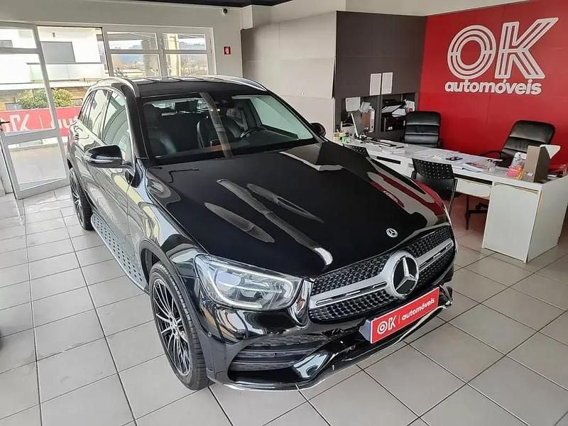 Usado Mercedes GLC300e AMG line 313 HP (230 kW) 2022 Preto SUV