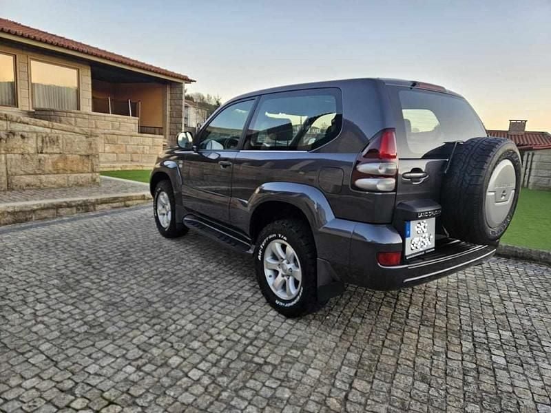 Usado Toyota Land Cruiser 163 HP (119 kW) 2004 Cinzento SUV