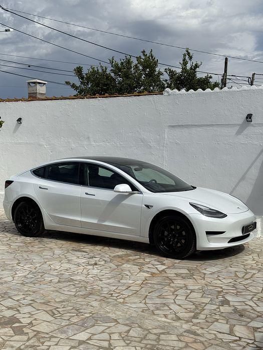 Usado 2020 Tesla Model 3 Standard Range Sedan | € 22.000 (Bom preço) - Imagem 1/4