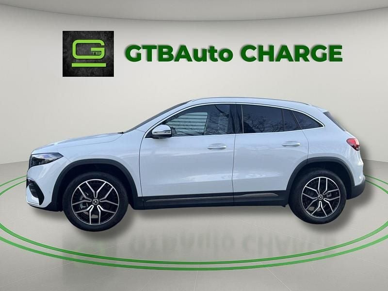 Branco Usado 2022 Mercedes EQA350 AMG SUV | € 41.999 - Imagem 1/4