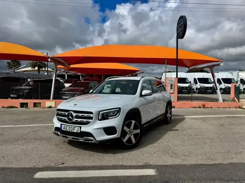 Branco nacarado Usado 2020 Mercedes GLB220 Progressive SUV | € 39.950 - Imagem 1/4