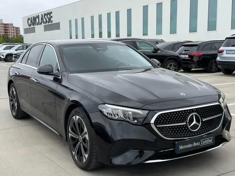 Preto obsidian Usado 2024 Mercedes E300 Advanced Sedan | € 65.850 (Preço elevado) - Imagem 1/4