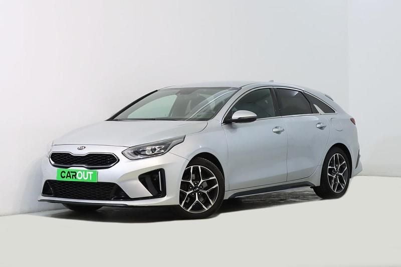 Usado Kia ProCeed 120 HP (88 kW) 2022 Cinzento Carrinha