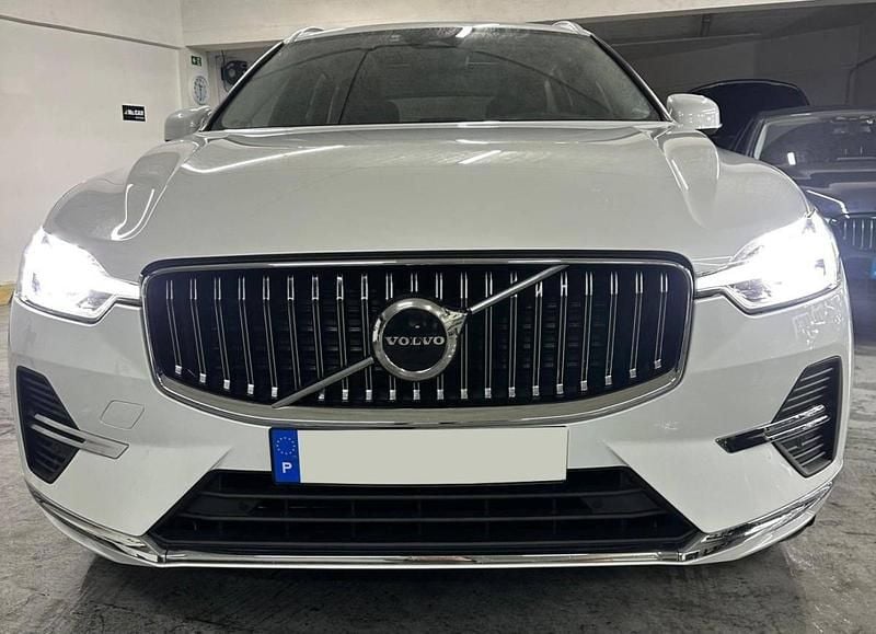 Usado Volvo XC60 341 HP (250 kW) 2023 Branco SUV