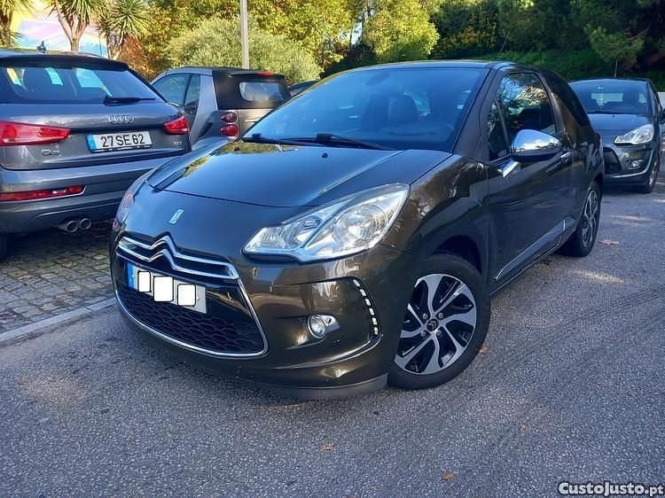 Outra Usado 2012 Citroën DS3 Chic | € 5.990 (Super Preço) - Imagem 1/1